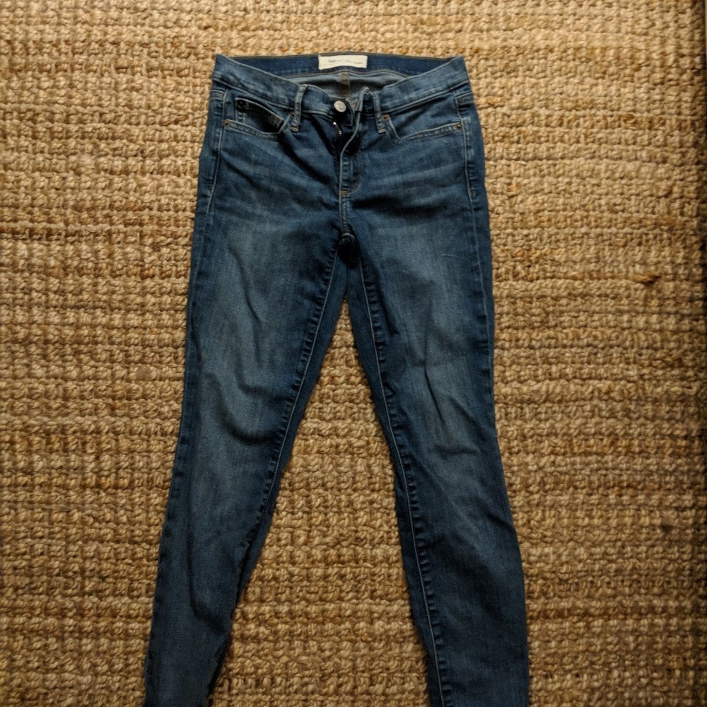 GAP True Skinny Mid Rise Jeans Size 27
